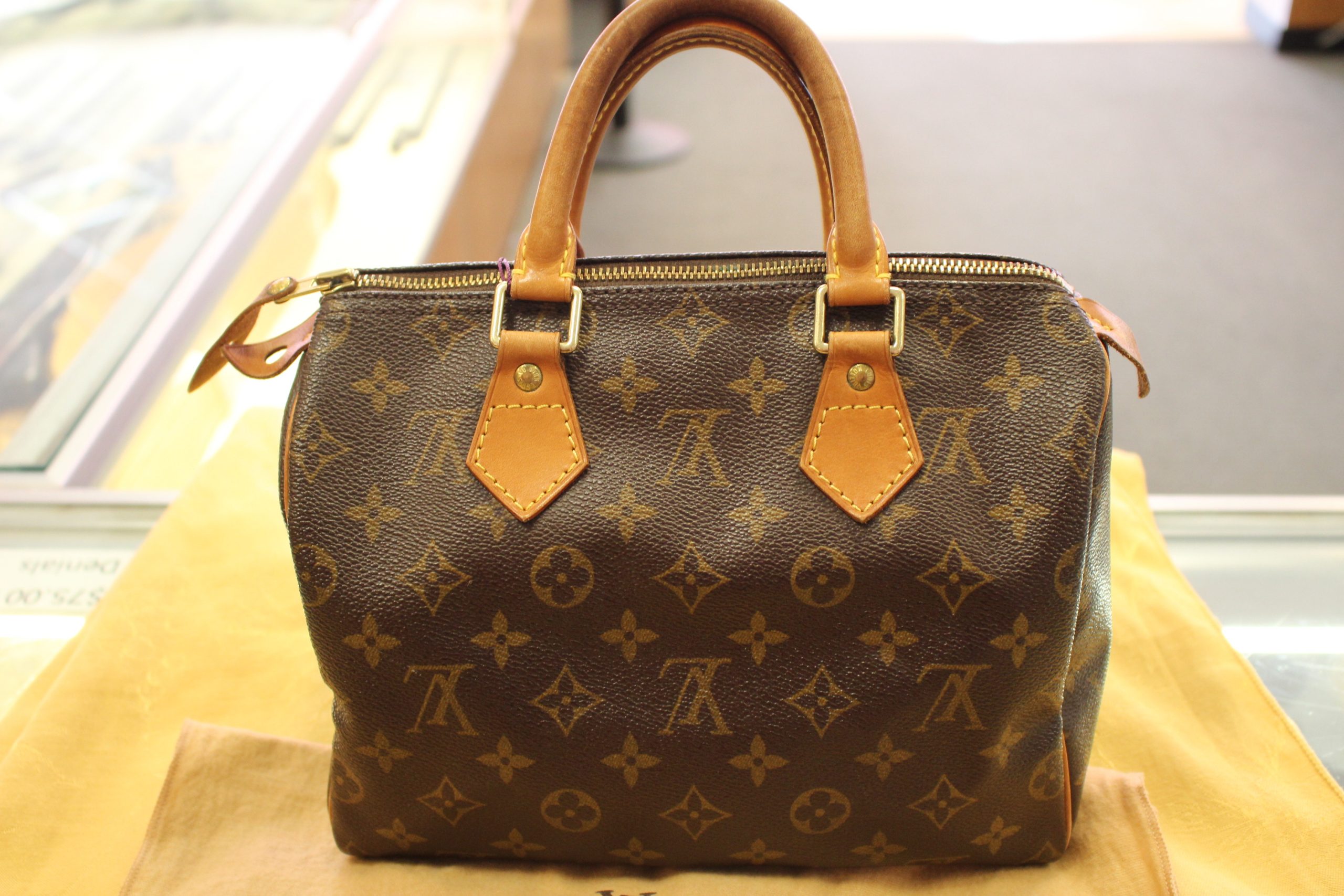 Value Of Used Louis Vuitton Purse For Sale | IQS Executive